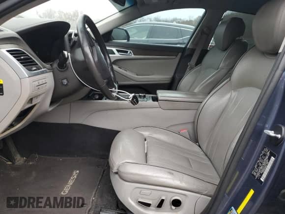 2015 Hyundai Genesis 3.8L with VIN KMHGN4JE1FU042806, listed as a Copart auction lot 80960474 with 66,542 mi miles and Clean title. Bid and sale history available at DreamBid. Image 7.