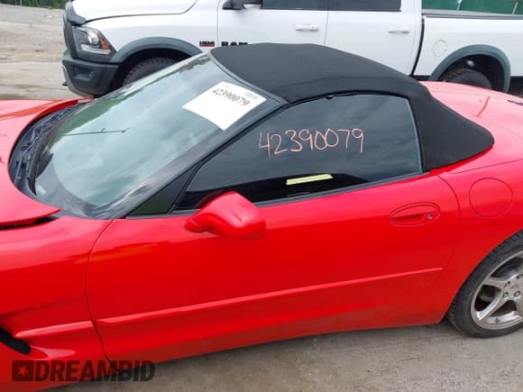 ✅ 2004 Chevrolet Corvette • VIN: 1G1YY32G145105168 • Лот: 42390079. Опубликован ранее на IAAI с пробегом 44 073 миль. Бесплатный доступ к архиву аукционных продаж из США и подробный отчёт об истории автомобиля на DreamBid. Изображение 14.