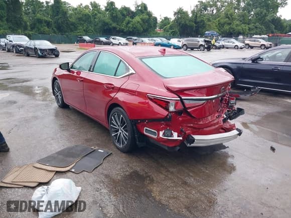 ✅ 2025 Lexus ES 350 • VIN: 58ADZ1B15SU188842 • Lot: 42630513. Listed on IAAI with 4,835 mi. Free auction sales archive from the USA and detailed vehicle history report at DreamBid. Image 3.