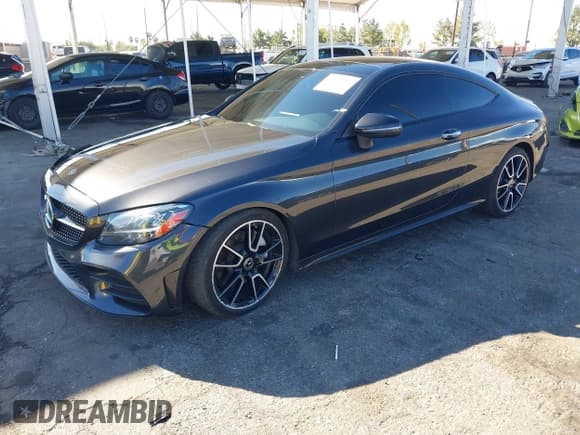 ✅ 2021 Mercedes-Benz C 300 • VIN: W1KWJ8DBXMG092058 • Lot: 40813981. Wystawiony na IAAI z przebiegiem 42 676 mil. Bezpłatny archiwum sprzedaży aukcyjnych z USA i szczegółowy raport historii pojazdu na DreamBid. Zdjęcie 17.