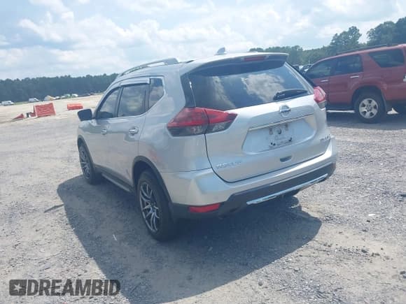✅ 2019 Nissan Rogue SL • VIN: 5N1AT2MV7KC812986 • Лот: 42879546. Опубликован ранее на IAAI с пробегом 132 729 миль. Бесплатный доступ к архиву аукционных продаж из США и подробный отчёт об истории автомобиля на DreamBid. Изображение 3.