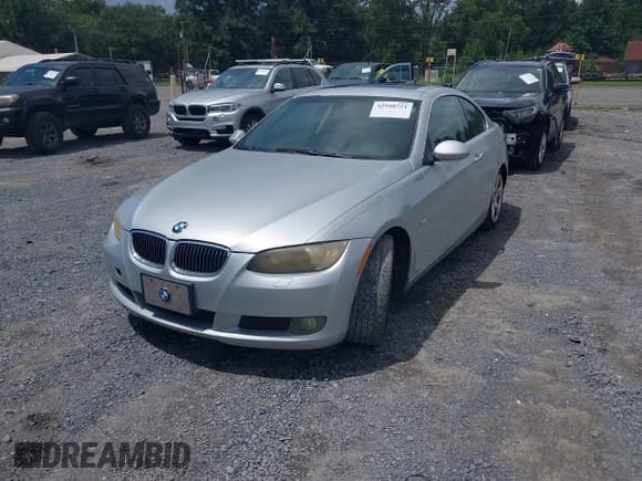 ✅ 2009 BMW 3 Series 328i • VIN: WBAWV13579P121585 • Lot: 42940721. Listed on IAAI with 179,663 mi. Free auction sales archive from the USA and detailed vehicle history report at DreamBid. Image 2.