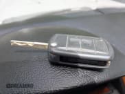 ✅ 2006 Land Rover LR3 SE • VIN: SALAE25476A365896 • Lot: 42276106. Listed on IAAI with 142,940 mi. Free auction sales archive from the USA and detailed vehicle history report at DreamBid. Image 11.