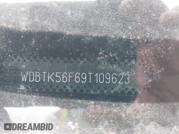 ✅ 2009 Mercedes-Benz CLK 350 • VIN: WDBTK56F69T109623 • Lot: 42692297. Listed on IAAI with 111,140 mi. Free auction sales archive from the USA and detailed vehicle history report at DreamBid. Image 9.