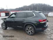 ✅ 2021 Volkswagen Atlas SEL Premium • VIN: 1V2TR2CA6MC528552 • Lot: 41136303. Listed on IAAI with 38,025 mi. Free auction sales archive from the USA and detailed vehicle history report at DreamBid. Image 15.