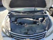 ✅ 2017 Chevrolet Traverse LT • VIN: 1GNKRGKD8HJ143055 • Lot: 71873244. Wystawiony na Copart z przebiegiem 175 396 mil. Bezpłatny archiwum sprzedaży aukcyjnych z USA i szczegółowy raport historii pojazdu na DreamBid. Zdjęcie 12.