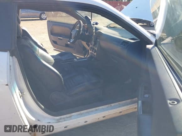 ✅ 2011 Dodge Challenger • VIN: 2B3CJ4DG6BH581755 • Lot: 43572705. Wystawiony na IAAI z przebiegiem Nie podano. Bezpłatny archiwum sprzedaży aukcyjnych z USA i szczegółowy raport historii pojazdu na DreamBid. Zdjęcie 5.