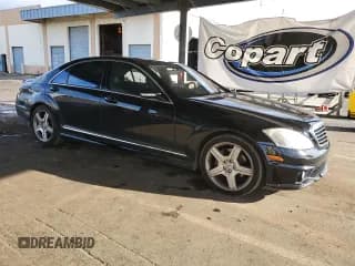 ✅ 2007 Mercedes-Benz S 550 • VIN: WDDNG71X77A095415 • Lot: 93765985. Wystawiony na Copart z przebiegiem 217 863 mil. Bezpłatny archiwum sprzedaży aukcyjnych z USA i szczegółowy raport historii pojazdu na DreamBid. Zdjęcie 4.
