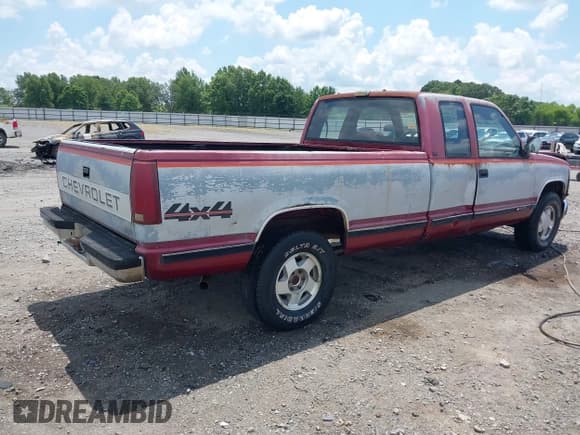 ✅ 1988 Chevrolet Silverado 1500 • VIN: 2GCEK19K7J1190525 • Лот: 42700348. Опубликован ранее на IAAI с пробегом 130 803 миль. Бесплатный доступ к архиву аукционных продаж из США и подробный отчёт об истории автомобиля на DreamBid. Изображение 4.