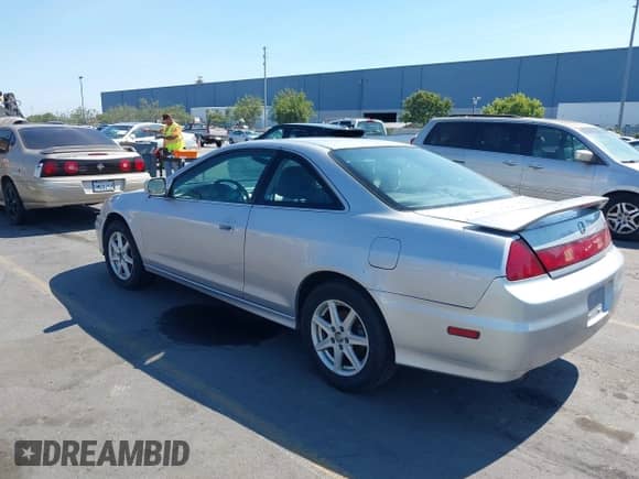 2001 Honda Accord EX с VIN 1HGCG22581A030437, выставлен на аукционе IAAI как лот 42987545 с пробегом 209 617 миль миль и . История ставок и продаж доступна на DreamBid. Изображение 3.