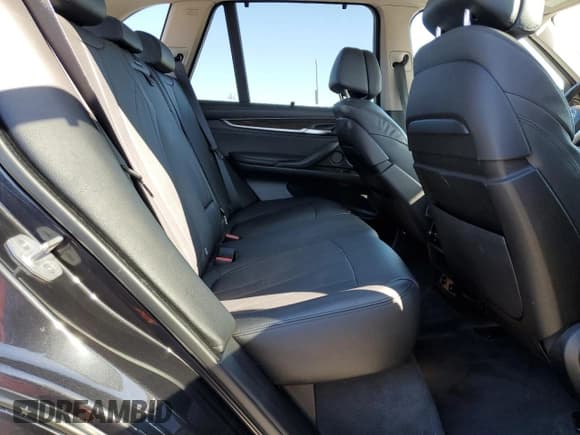 ✅ 2015 BMW X5 xDrive50i • VIN: 5UXKR6C54F0J77201 • Lot: 90848095. Listed on Copart with 131,670 mi. Free auction sales archive from the USA and detailed vehicle history report at DreamBid. Image 10.