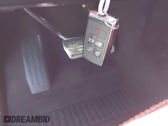 ✅ 2020 Land Rover Range Rover Sport HST • VIN: SALWS2RU1LA714474 • Lot: 41897748. Listed on IAAI with 81,627 mi. Free auction sales archive from the USA and detailed vehicle history report at DreamBid. Image 11.