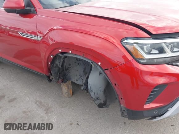 ✅ 2022 Volkswagen Atlas SE • VIN: 1V2KE2CA0NC212184 • Lot: 43432721. Wystawiony na IAAI z przebiegiem 77 297 mil. Bezpłatny archiwum sprzedaży aukcyjnych z USA i szczegółowy raport historii pojazdu na DreamBid. Zdjęcie 6.