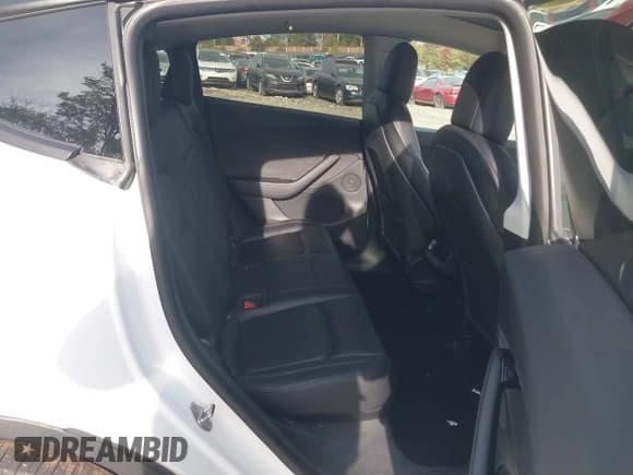 ✅ 2021 Tesla Model Y Long Range • VIN: 5YJYGDEE0MF072463 • Лот: 43469109. Опубликован ранее на IAAI с пробегом 100 051 миль. Бесплатный доступ к архиву аукционных продаж из США и подробный отчёт об истории автомобиля на DreamBid. Изображение 8.