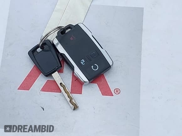 ✅ 2015 Chevrolet Silverado 2500HD LTZ • VIN: 1GC1KWE84FF545303 • Lot: 43327592. Wystawiony na IAAI z przebiegiem 148 742 mil. Bezpłatny archiwum sprzedaży aukcyjnych z USA i szczegółowy raport historii pojazdu na DreamBid. Zdjęcie 11.