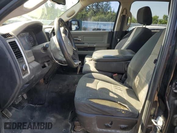 ✅ 2009 Dodge 1500 Laramie • VIN: 1D3HV13T89S720137 • Lot: 61636145. Wystawiony na Copart z przebiegiem 255 056 mil. Bezpłatny archiwum sprzedaży aukcyjnych z USA i szczegółowy raport historii pojazdu na DreamBid. Zdjęcie 7.