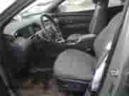 2022 Hyundai Santa Cruz SEL z VIN 5NTJCDAE2NH008867, wystawiony jako Copart lot #79884604 z przebiegiem 52 868 mil mil oraz Szkoda całkowita • Salvage title. Historia ofert i sprzedaży dostępna na DreamBid. Obrazek 7.