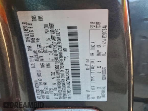 ✅ 2015 Ford Escape SE • VIN: 1FMCU0GX2FUA93721 • Лот: 94159025. Опубликован ранее на Copart с пробегом 147 120 миль. Бесплатный доступ к архиву аукционных продаж из США и подробный отчёт об истории автомобиля на DreamBid. Изображение 12.