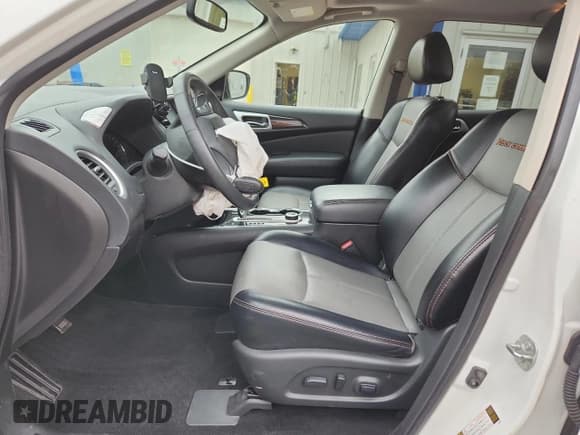 ✅ 2020 Nissan Pathfinder SL • VIN: 5N1DR2CM7LC639864 • Lot: 89662545. Wystawiony na Copart z przebiegiem 64 167 mil. Bezpłatny archiwum sprzedaży aukcyjnych z USA i szczegółowy raport historii pojazdu na DreamBid. Zdjęcie 7.