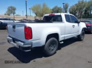 ✅ 2019 Chevrolet Colorado 2WD Work Truck • VIN: 1GCHSBEA3K1172420 • Lot: 42846458. Wystawiony na IAAI z przebiegiem 81 366 mil. Bezpłatny archiwum sprzedaży aukcyjnych z USA i szczegółowy raport historii pojazdu na DreamBid. Zdjęcie 4.