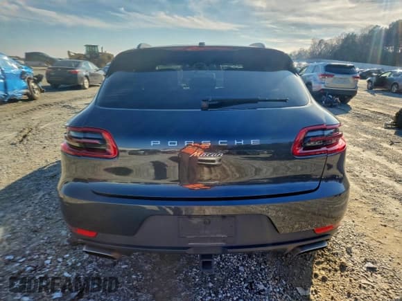 ✅ 2017 Porsche Macan • VIN: WP1AA2A52HLB00133 • Лот: 94735285. Опубликован ранее на Copart с пробегом 81 265 миль. Бесплатный доступ к архиву аукционных продаж из США и подробный отчёт об истории автомобиля на DreamBid. Изображение 6.