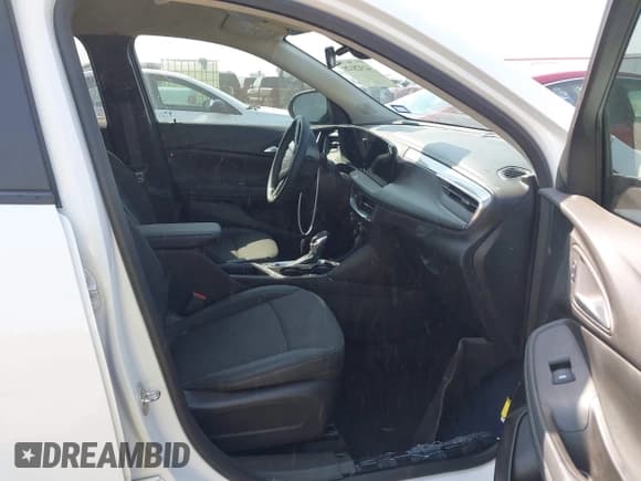 ✅ 2024 Buick Encore GX Preferred • VIN: KL4AMBS20RB009425 • Lot: 41928120. Listed on IAAI with 23,373 mi. Free auction sales archive from the USA and detailed vehicle history report at DreamBid. Image 5.