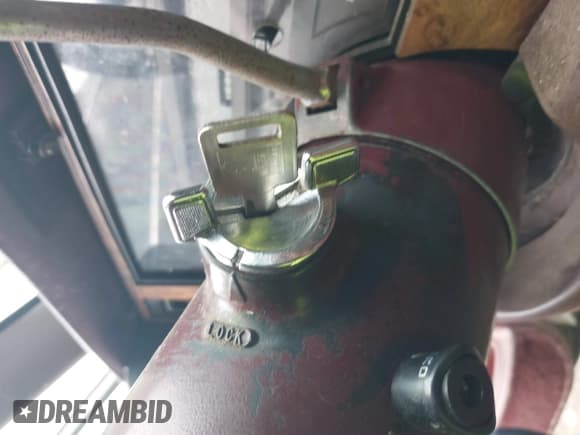 ✅ 1994 Buick Century • VIN: 3G4AG55M5RS618392 • Lot: 42317730. Wystawiony na IAAI z przebiegiem 163 200 mil. Bezpłatny archiwum sprzedaży aukcyjnych z USA i szczegółowy raport historii pojazdu na DreamBid. Zdjęcie 11.