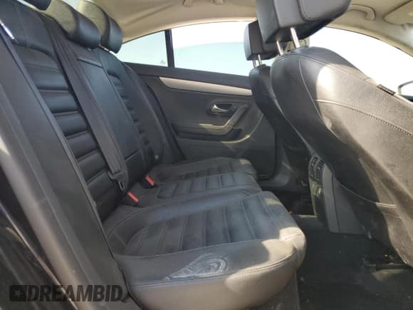 ✅ 2013 Volkswagen CC R-Line • VIN: WVWBN7AN7DE563777 • Lot: 87109015. Wystawiony na Copart z przebiegiem 114 975 mil. Bezpłatny archiwum sprzedaży aukcyjnych z USA i szczegółowy raport historii pojazdu na DreamBid. Zdjęcie 10.