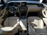 ✅ 2019 Mercedes-Benz GLC 300 • VIN: WDC0G4KB5KV190847 • Lot: 91110645. Wystawiony na Copart z przebiegiem 76 921 mil. Bezpłatny archiwum sprzedaży aukcyjnych z USA i szczegółowy raport historii pojazdu na DreamBid. Zdjęcie 8.