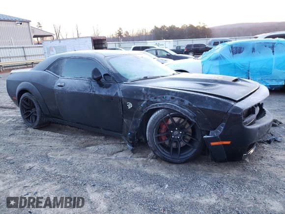 ✅ 2018 Dodge Challenger SRT Hellcat Widebody • VIN: 2C3CDZC92JH192474 • Lot: 38096994. Wystawiony na Copart z przebiegiem 46 088 mil. Bezpłatny archiwum sprzedaży aukcyjnych z USA i szczegółowy raport historii pojazdu na DreamBid. Zdjęcie 4.