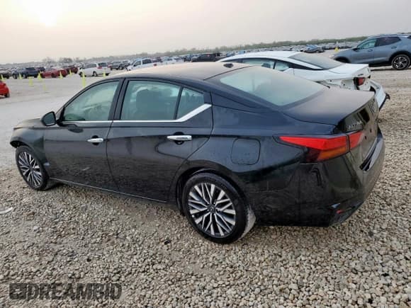 ✅ 2025 Nissan Altima SV • VIN: 1N4BL4DV8SN352803 • Lot: 93475775. Listed on Copart with 19,872 mi. Free auction sales archive from the USA and detailed vehicle history report at DreamBid. Image 2.