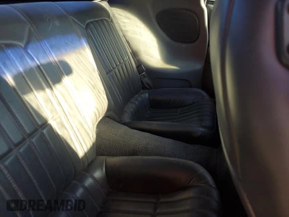 ✅ 1997 Chevrolet Camaro Z28 • VIN: 2G1FP22P3V2127187 • Lot: 80649014. Listed on Copart with 87,889 mi. Free auction sales archive from the USA and detailed vehicle history report at DreamBid. Image 10.