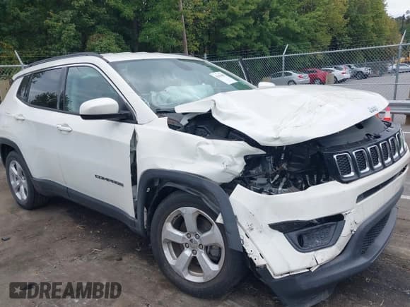 ✅ 2020 Jeep Compass Latitude • VIN: 3C4NJCBB8LT176871 • Lot: 43410483. Listed on IAAI with 32,784 mi. Free auction sales archive from the USA and detailed vehicle history report at DreamBid. Image 6.
