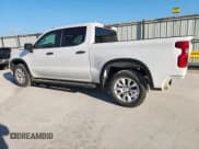 ✅ 2022 Chevrolet Silverado 1500 Custom • VIN: 3GCPWBEK6NG214383 • Лот: 81885015. Опубликован ранее на Copart с пробегом 51 666 миль. Бесплатный доступ к архиву аукционных продаж из США и подробный отчёт об истории автомобиля на DreamBid. Изображение 2.