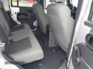 ✅ 2008 Jeep Wrangler Unlimited X • VIN: 1J4GA39148L526953 • Lot: 42924847. Wystawiony na IAAI z przebiegiem 155 722 mil. Bezpłatny archiwum sprzedaży aukcyjnych z USA i szczegółowy raport historii pojazdu na DreamBid. Zdjęcie 8.