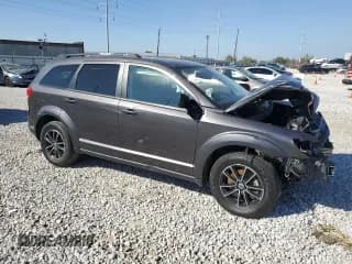 ✅ 2018 Dodge Journey SE • VIN: 3C4PDCAB5JT535706 • Лот: 84874695. Опубликован ранее на Copart с пробегом Не указан. Бесплатный доступ к архиву аукционных продаж из США и подробный отчёт об истории автомобиля на DreamBid. Изображение 4.