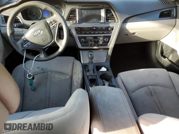 ✅ 2016 Hyundai Sonata Sport • VIN: 5NPE34AF4GH417738 • Lot: 73539702. Listed on Copart with 141,411 mi. Free auction sales archive from the USA and detailed vehicle history report at DreamBid. Image 8.