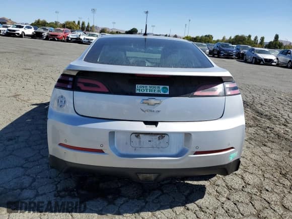 ✅ 2014 Chevrolet Volt • VIN: 1G1RH6E46EU173223 • Lot: 70531274. Wystawiony na Copart z przebiegiem 115 893 mil. Bezpłatny archiwum sprzedaży aukcyjnych z USA i szczegółowy raport historii pojazdu na DreamBid. Zdjęcie 6.
