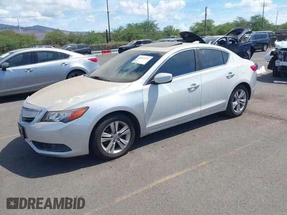 ✅ 2013 Acura ILX • VIN: 19VDE1F34DE010093 • Lot: 43111531. Listed on IAAI with 86,347 mi. Free auction sales archive from the USA and detailed vehicle history report at DreamBid. Image 2.