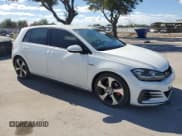 ✅ 2018 Volkswagen Golf GTI S • VIN: 3VW547AU8JM292240 • Lot: 90053095. Wystawiony na Copart z przebiegiem 113 807 mil. Bezpłatny archiwum sprzedaży aukcyjnych z USA i szczegółowy raport historii pojazdu na DreamBid. Zdjęcie 4.