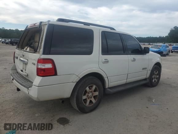 ✅ 2008 Ford Expedition SSV • VIN: 1FMFU15538LA22119 • Лот: 68948065. Опубликован ранее на Copart с пробегом 219 525 миль. Бесплатный доступ к архиву аукционных продаж из США и подробный отчёт об истории автомобиля на DreamBid. Изображение 3.
