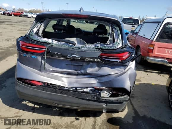 2023 Chevrolet Bolt EV 2LT z VIN 1G1FX6S0XP4185904, wystawiony jako Copart lot #43978484 z przebiegiem 1 873 mil mil oraz . Historia ofert i sprzedaży dostępna na DreamBid. Obrazek 6.