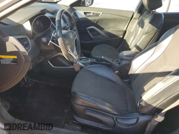 ✅ 2013 Hyundai Veloster w/Gray Int • VIN: KMHTC6AD5DU092662 • Lot: 80693384. Wystawiony na Copart z przebiegiem 166 588 mil. Bezpłatny archiwum sprzedaży aukcyjnych z USA i szczegółowy raport historii pojazdu na DreamBid. Zdjęcie 7.