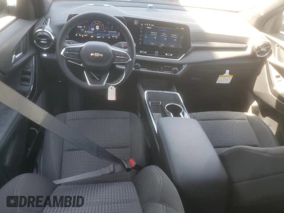 ✅ 2025 Chevrolet Equinox AWD LT • VIN: 3GNAXPEGXSL323967 • Lot: 61102035. Wystawiony na Copart z przebiegiem 2 957 mil. Bezpłatny archiwum sprzedaży aukcyjnych z USA i szczegółowy raport historii pojazdu na DreamBid. Zdjęcie 8.