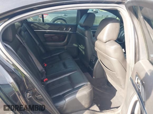 ✅ 2010 Lincoln MKS • VIN: 1LNHL9DR1AG600652 • Lot: 42984804. Wystawiony na IAAI z przebiegiem 176 060 mil. Bezpłatny archiwum sprzedaży aukcyjnych z USA i szczegółowy raport historii pojazdu na DreamBid. Zdjęcie 8.