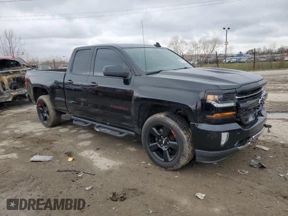 ✅ 2017 Chevrolet Silverado 1500 LT • VIN: 1GCVKREC2HZ317292 • Лот: 49960765. Опубликован ранее на Copart с пробегом 142 517 миль. Бесплатный доступ к архиву аукционных продаж из США и подробный отчёт об истории автомобиля на DreamBid. Изображение 4.