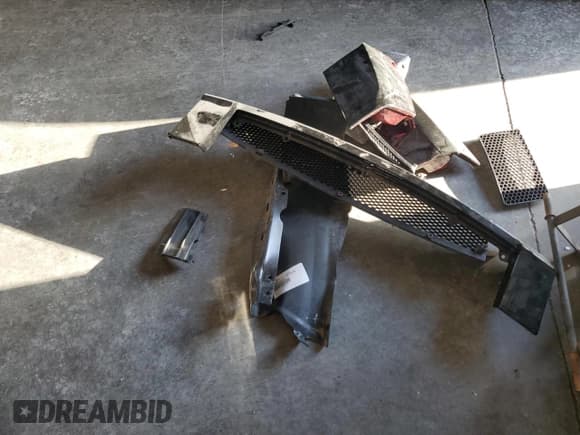 ✅ 2005 Lamborghini Gallardo • VIN: ZHWGU11S65LA02165 • Лот: 48230615. Опубликован ранее на Copart с пробегом 42 121 миль. Бесплатный доступ к архиву аукционных продаж из США и подробный отчёт об истории автомобиля на DreamBid. Изображение 12.