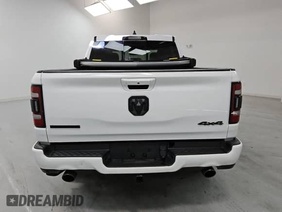 2022 Ram 1500 Big Horn with VIN 1C6SRFFT8NN319828, listed as a Copart auction lot 85266885 with 117,667 mi miles and Clean title. Bid and sale history available at DreamBid. Image 6.