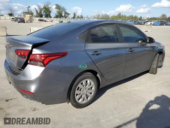 ✅ 2018 Hyundai Accent SEL • VIN: 3KPC24A38JE015233 • Лот: 76703574. Опубликован ранее на Copart с пробегом 90 525 миль. Бесплатный доступ к архиву аукционных продаж из США и подробный отчёт об истории автомобиля на DreamBid. Изображение 3.