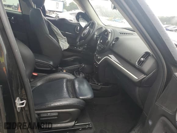 ✅ 2020 MINI Countryman Cooper S • VIN: WMZYW7C0XL3M08918 • Lot: 65396855. Wystawiony na Copart z przebiegiem Nie podano. Bezpłatny archiwum sprzedaży aukcyjnych z USA i szczegółowy raport historii pojazdu na DreamBid. Zdjęcie 7.